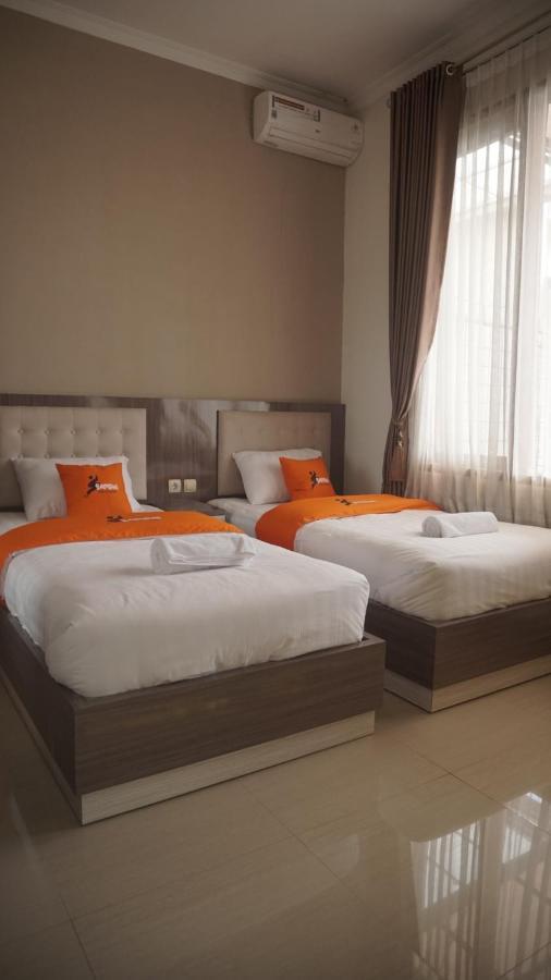 Kirana Residence By Sampai Coliving Yogyakarta Esterno foto
