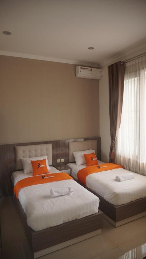 Kirana Residence By Sampai Coliving Yogyakarta Esterno foto
