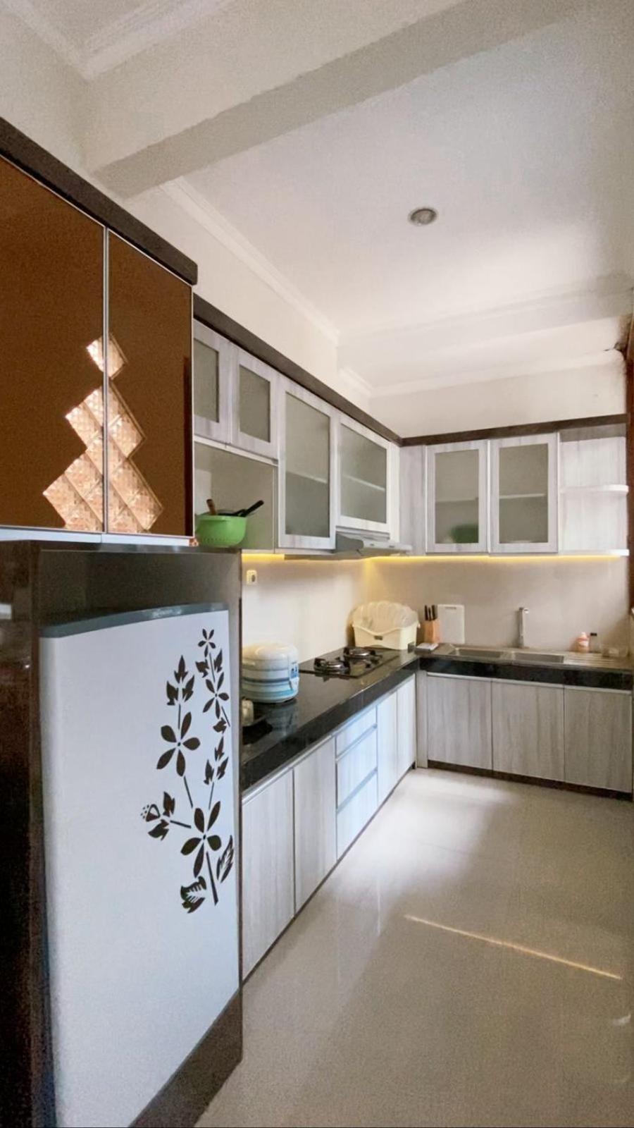 Kirana Residence By Sampai Coliving Yogyakarta Esterno foto